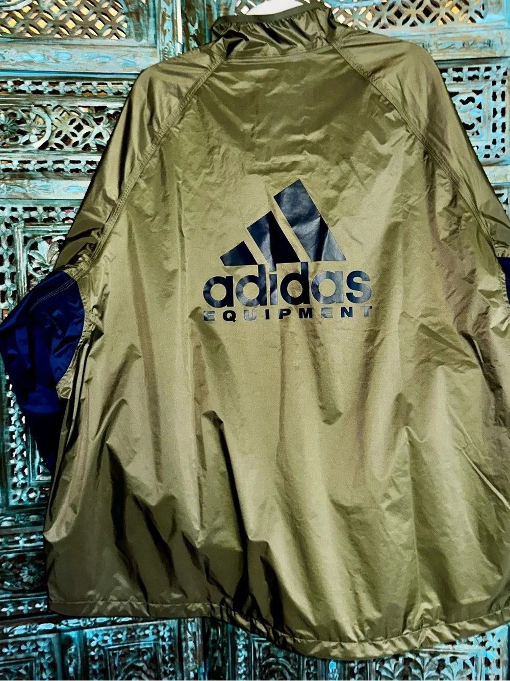 adidas lightweight windbreaker